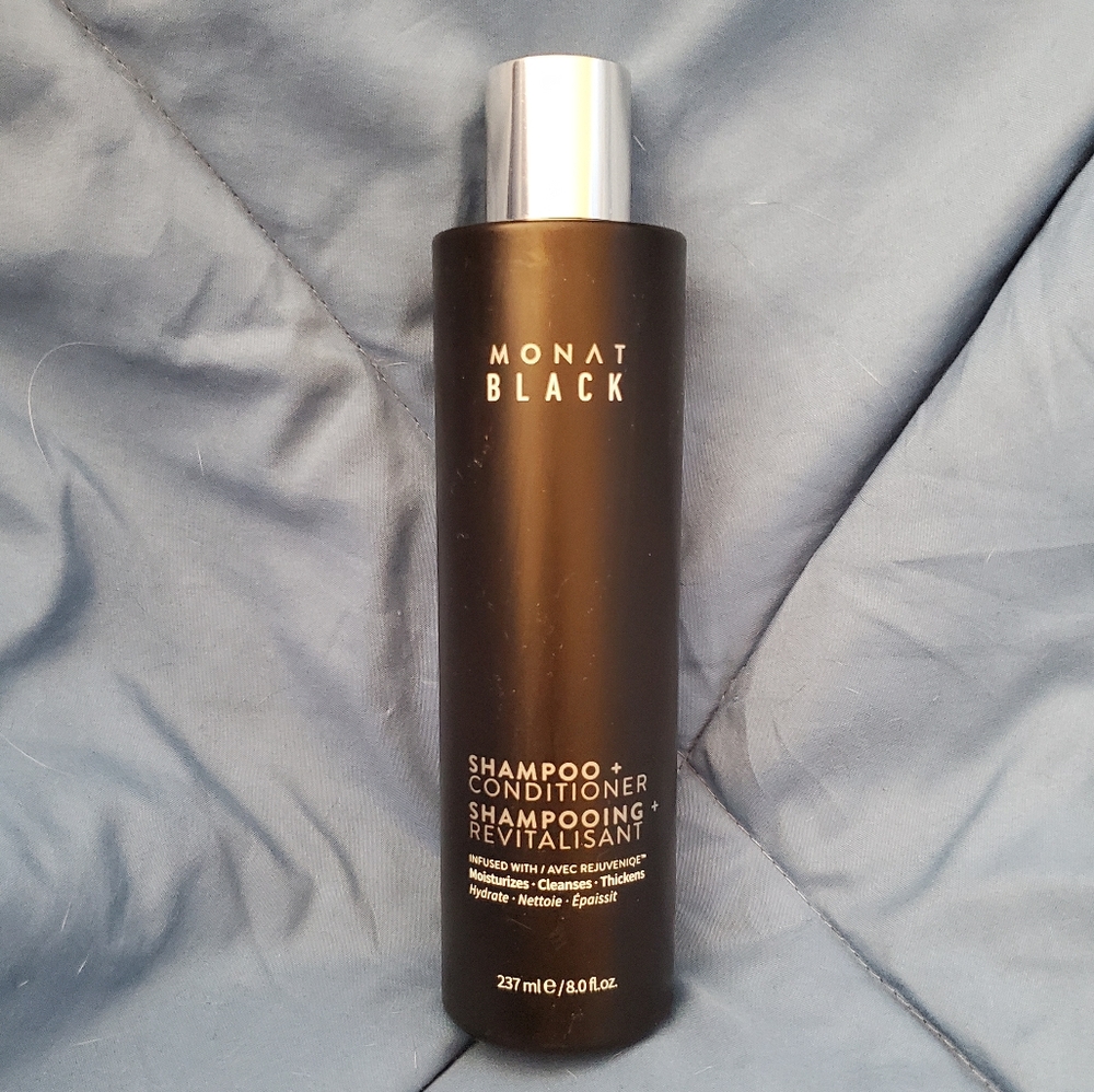 Monat Black Shampoo
